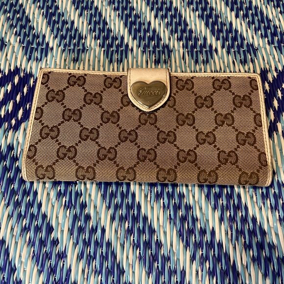 Authentic Gucci Heart GG Logo Long Canvas Wallet Beige - Pre Owned - Good One!! - Picture 1 of 6